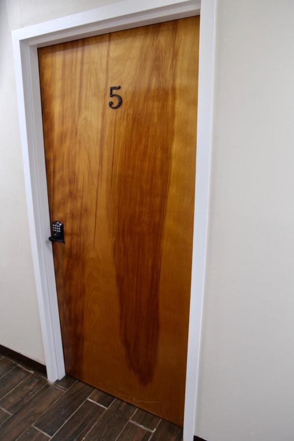 Pineville Pine Mountain Inn מראה חיצוני תמונה